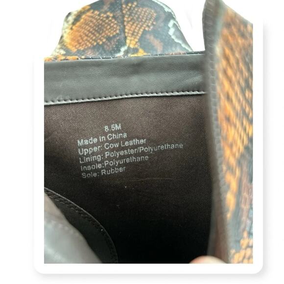 Gibson Latimer Vina Snake Embossed Boots Color: Black/Brown Size 8.5 - Picture 8 of 9